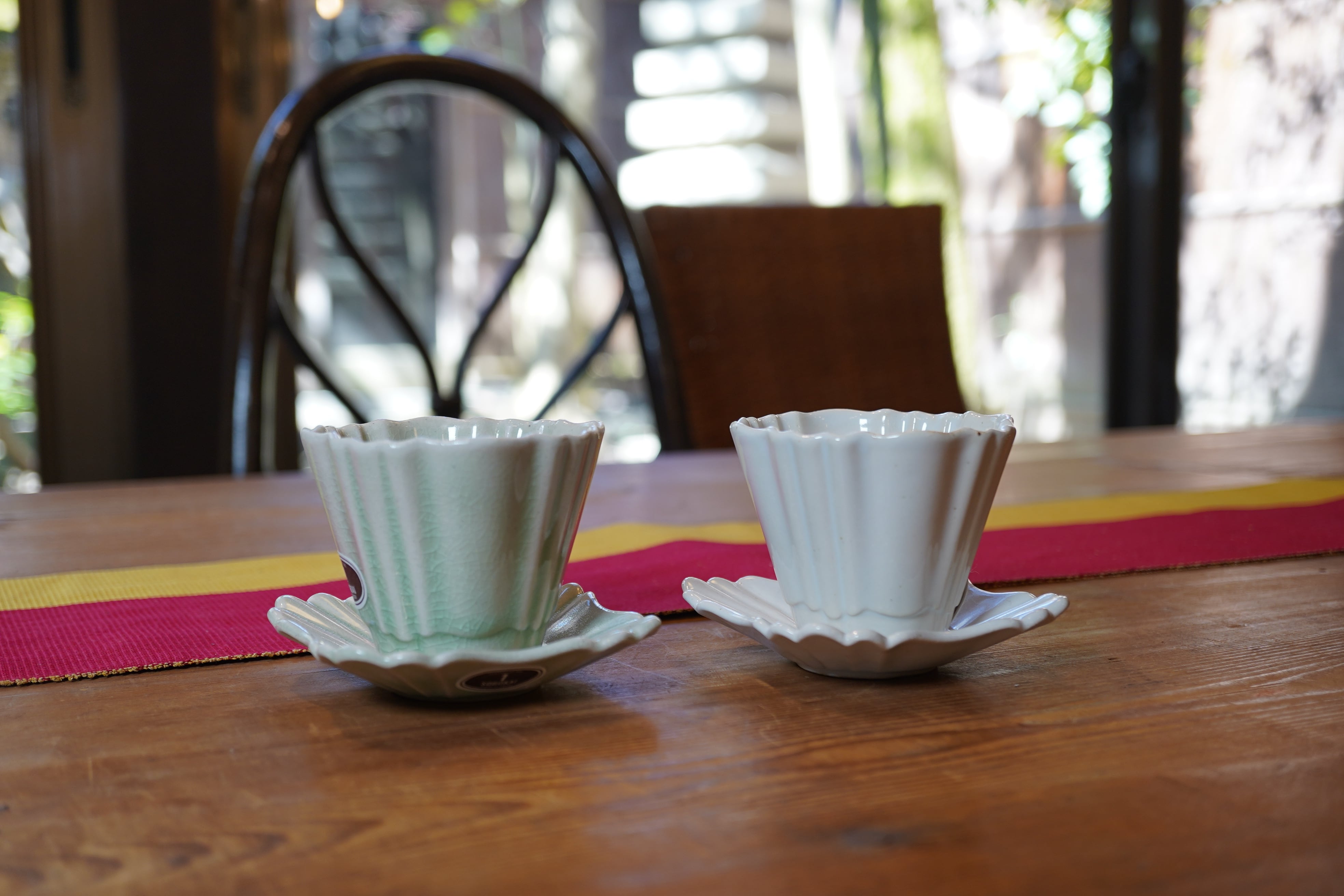 韻(いん) 湯呑みと茶托セット