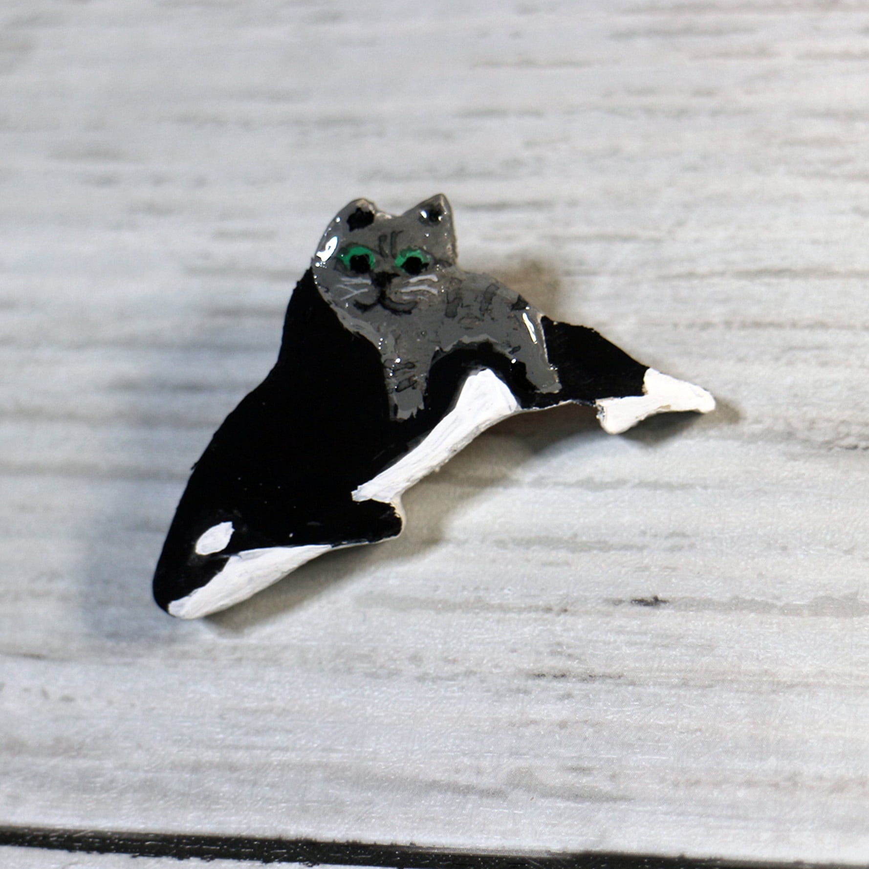 手描き滝①ヘアゴムブローチレジン猫