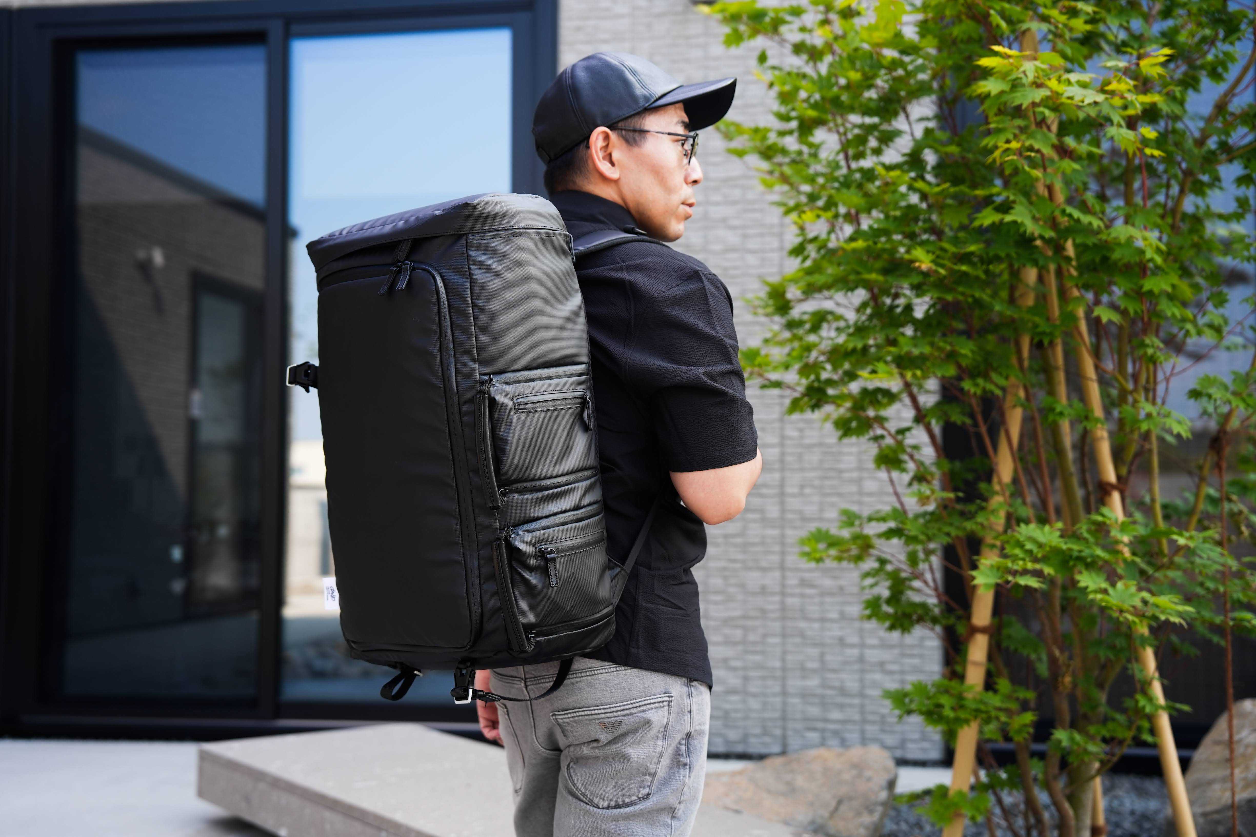 どこへ行くにもこれ一つ。大容量3階建てバックパック「FLOORPACK Cargo
