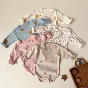 【BABY】可愛い総柄ロンパース