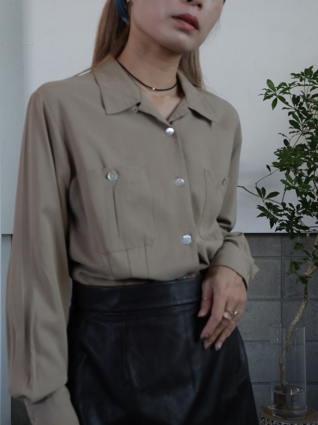 <vintage>silk beige shirt