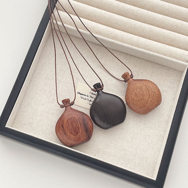 Wooden Flagon Long Necklace / ウッド フラゴン ロング ネックレス