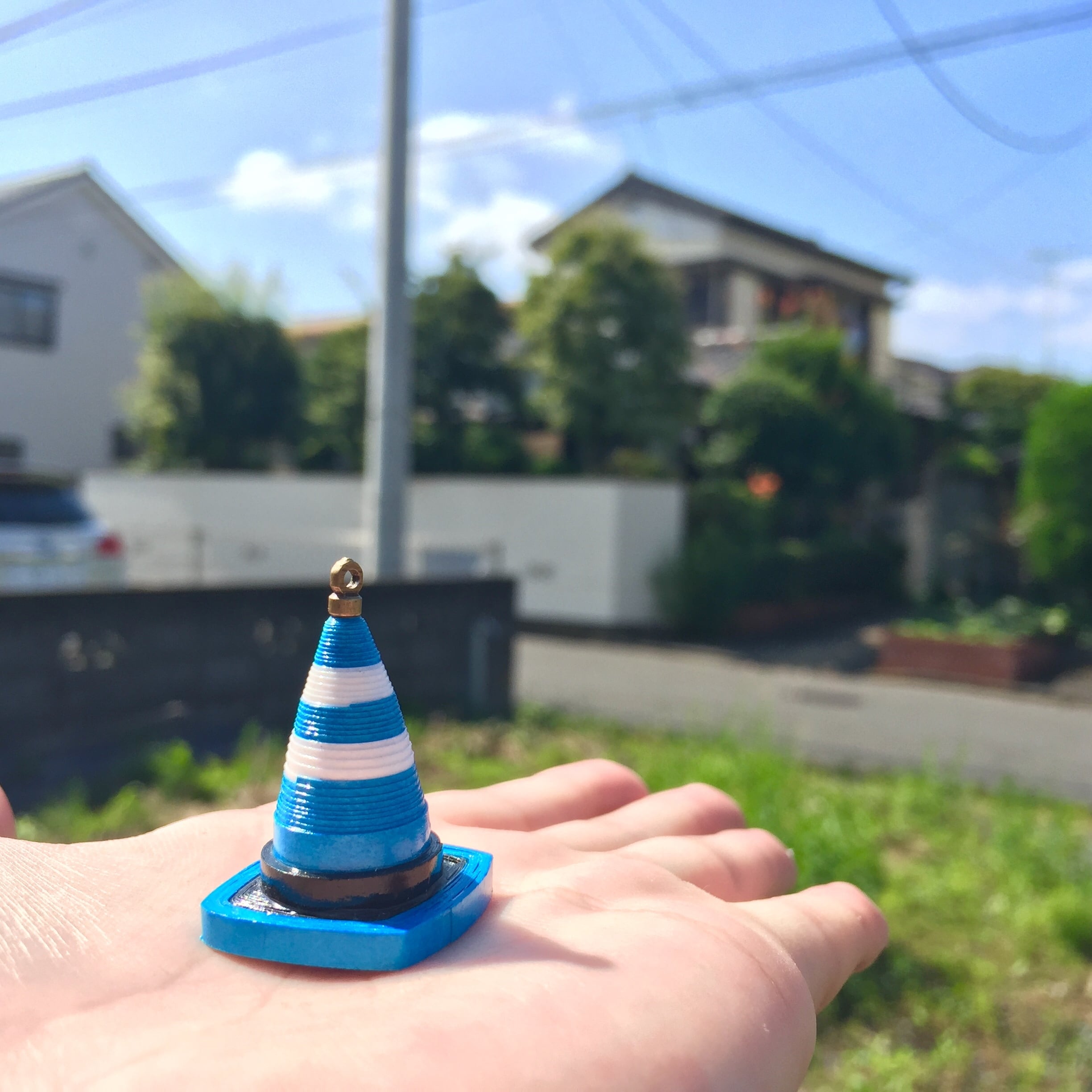 CCプロフ見ません　コーンネックレス トラロープネックレス（赤三角コーン） | “道路アクセサリー”の