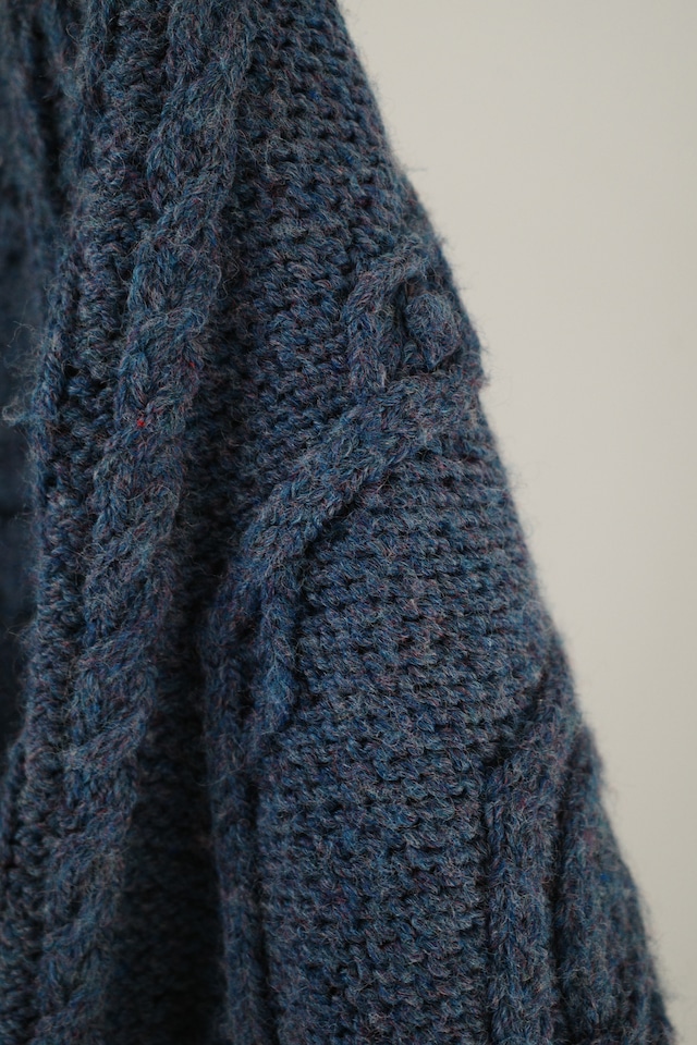 daughter/winter theme knit cardigan