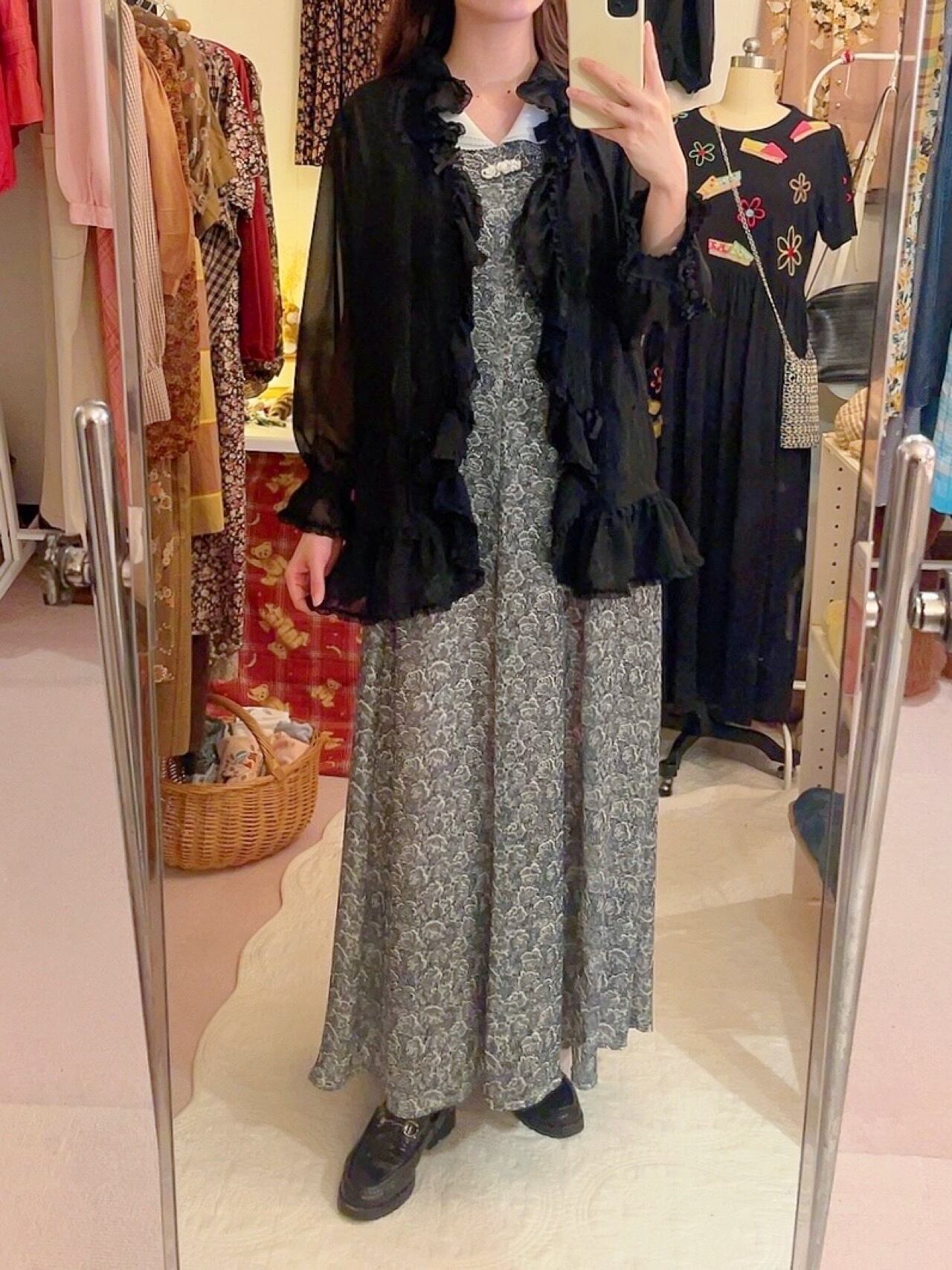 black ribbon frill lace blouse