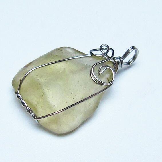 リビアングラス ペンダント 一点物 メール便可 112-13658