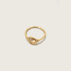 Gold moon ring