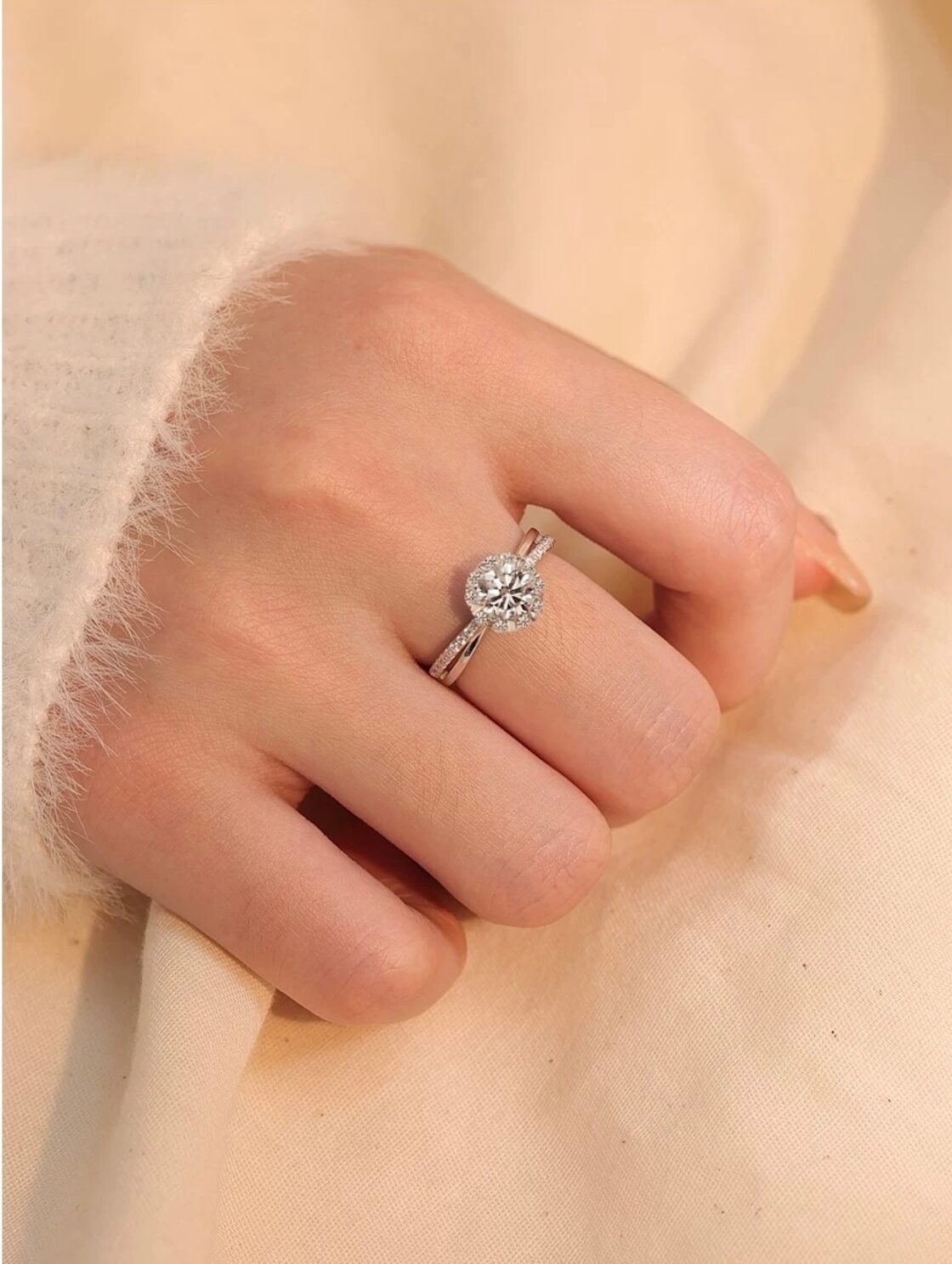 雪の結晶 モアサナイト キラキラ 冬 1ct ゴージャス ラグジュアリー 