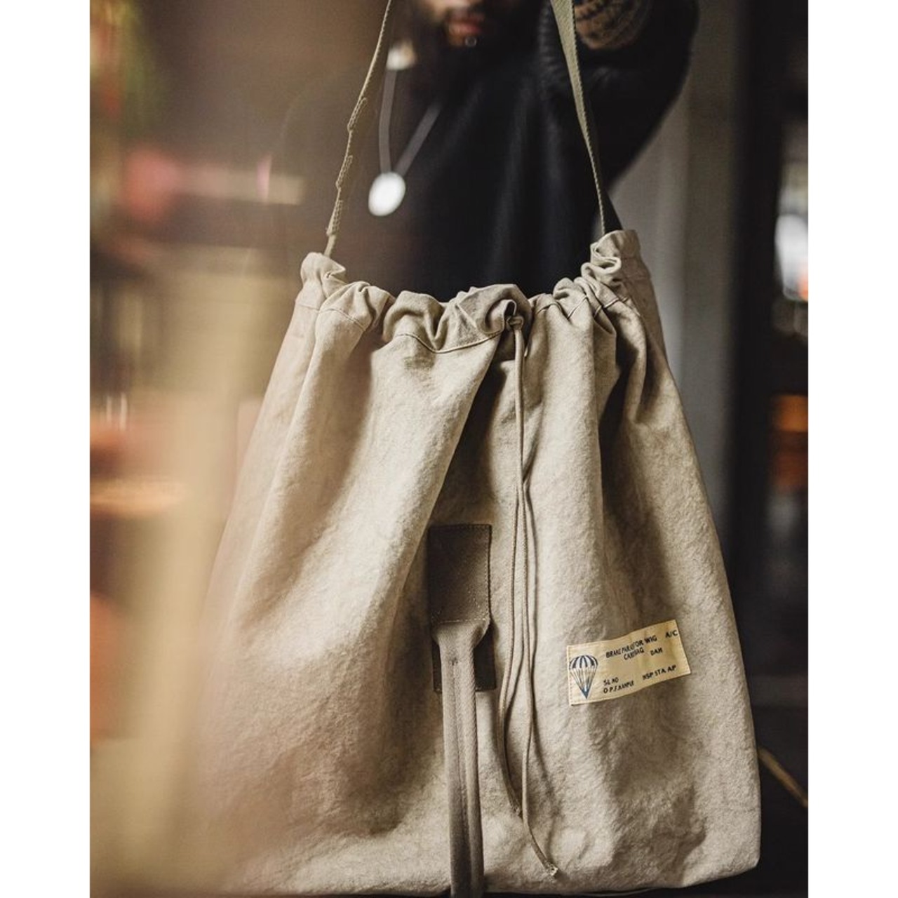 ビッグサイズ巾着ショルダーバッグ 10099