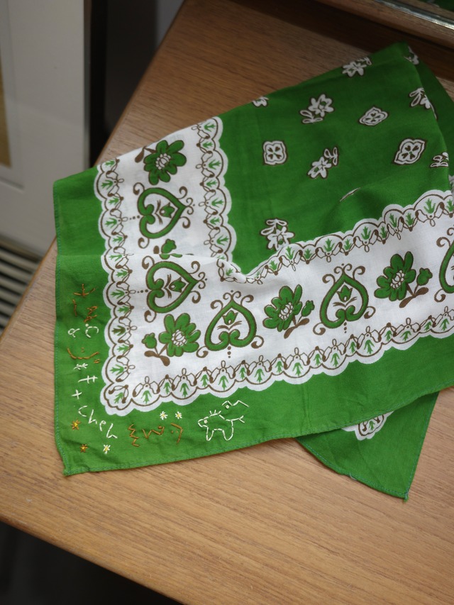<vintage>green paisley bandana