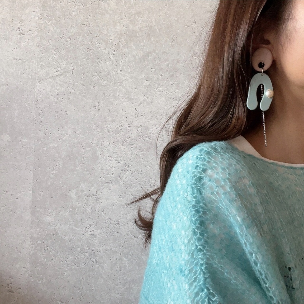 2トーンカラー 大振りピアス / イヤリング / サージカルステンレス