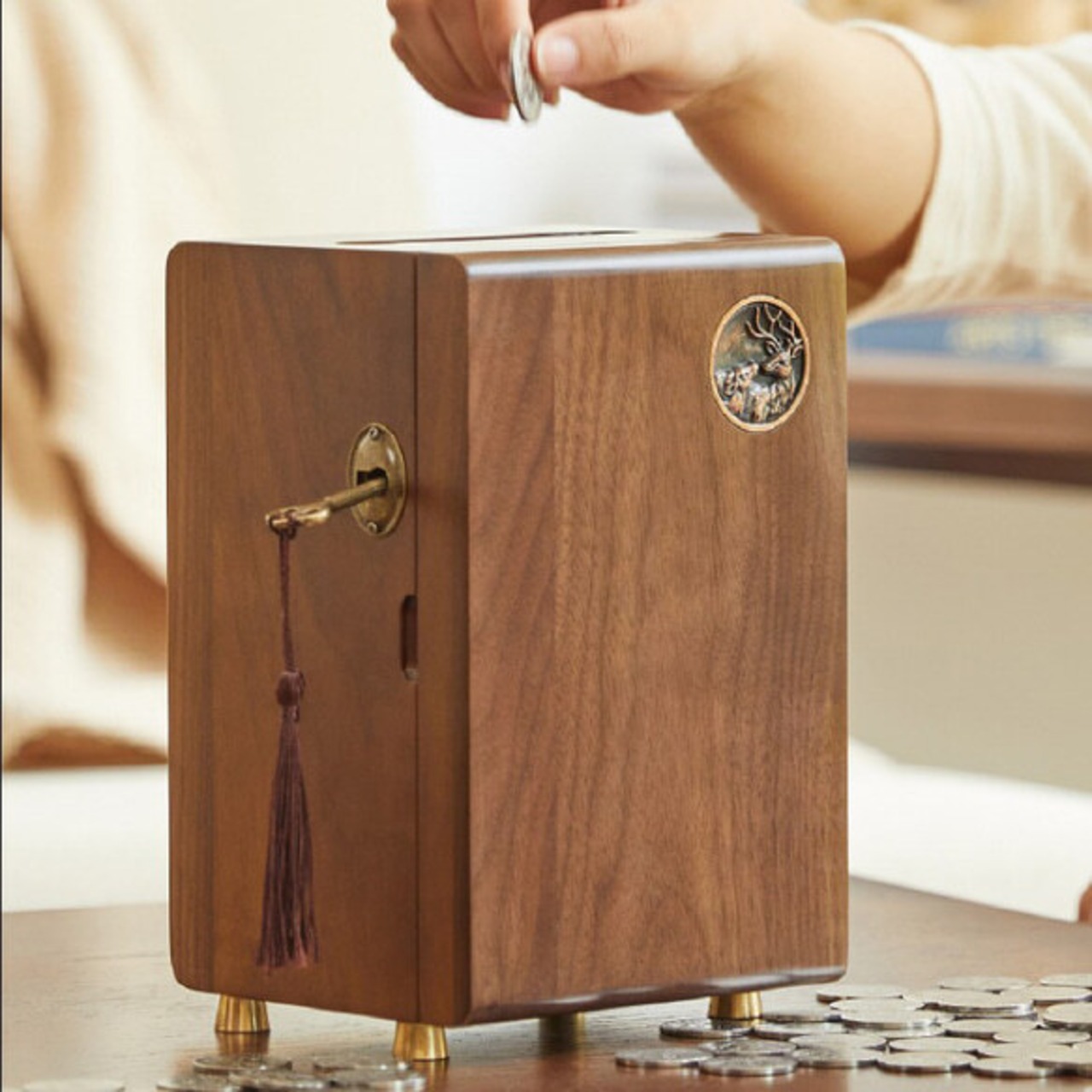 木の貯金箱 貯金箱 コインケース 木製箱 木工彫刻 小銭入れ 子どもの日 大容量 鍵あり 入学祝い 記念日
