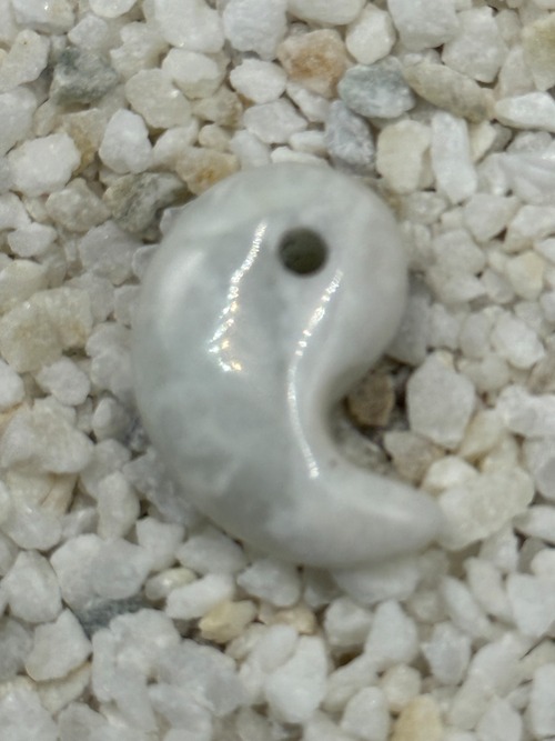 糸魚川翡翠　勾玉　024・画像2