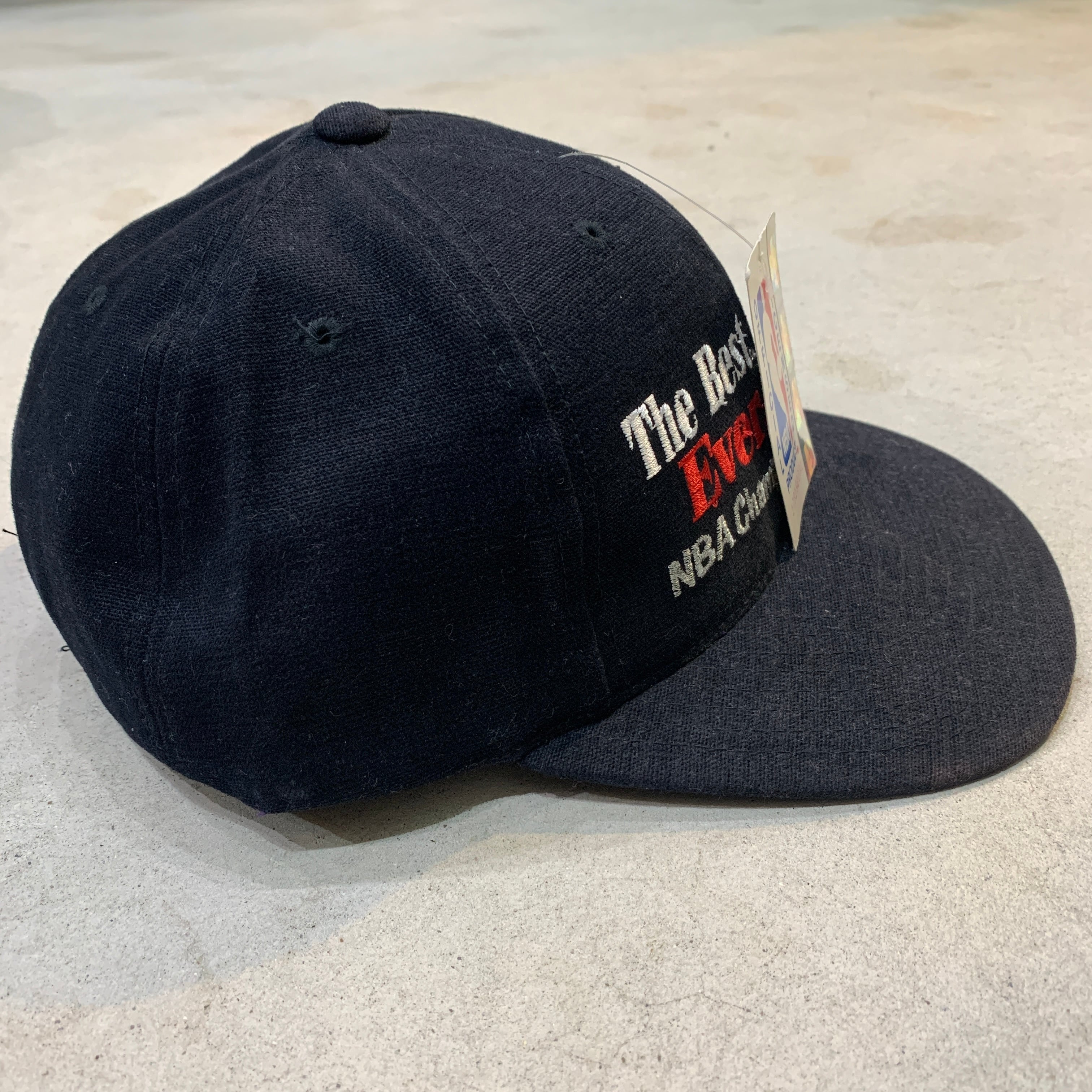 デッドストック 90s NBA シカゴブルズ 刺繍ロゴキャップ ブラック 