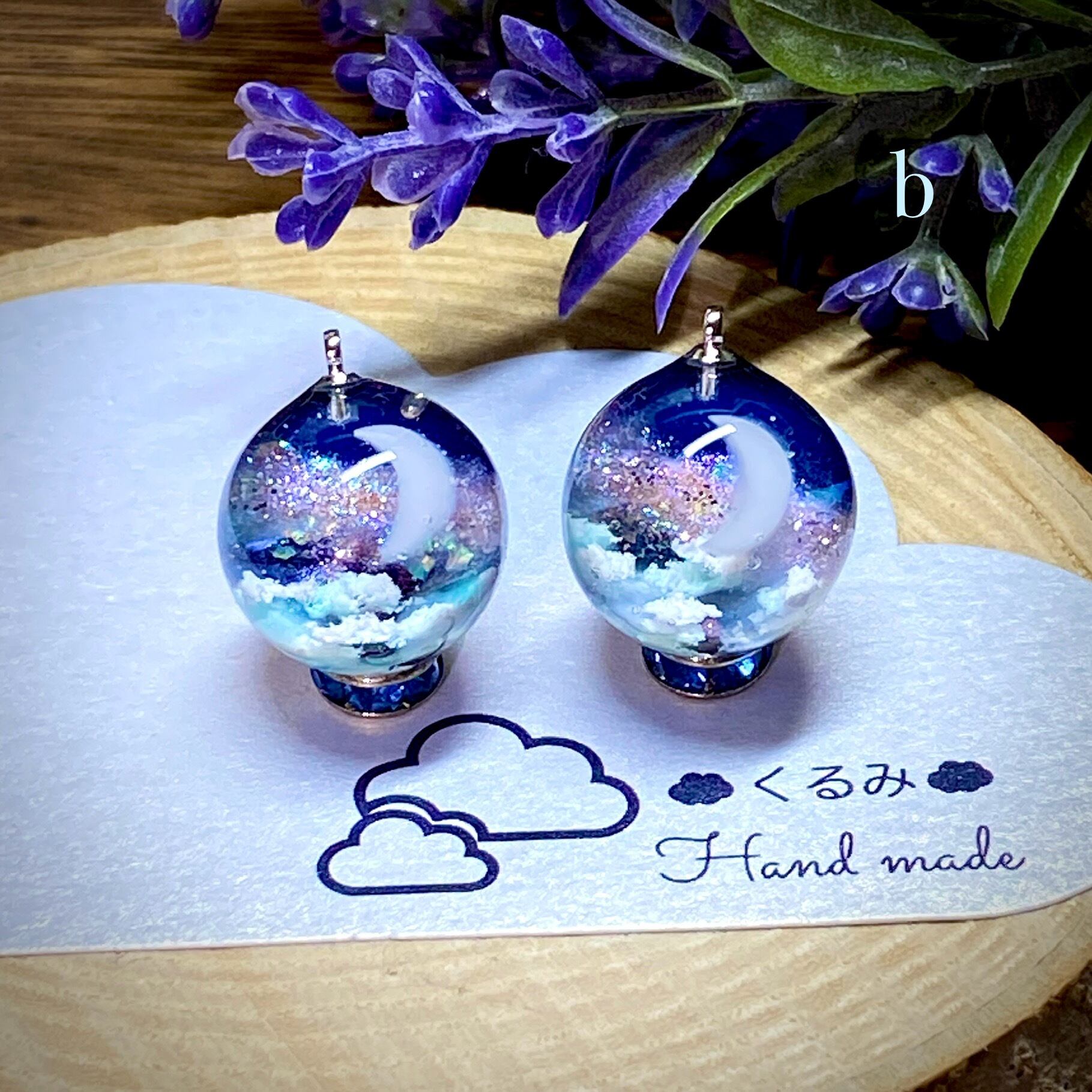 レジンピアス イヤリング 三日月 夜空と天の川 まん丸 15mm b