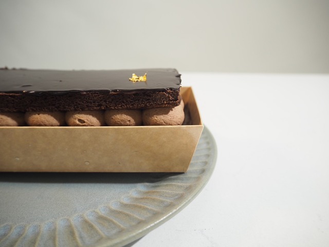 生カステラ専門店のチョコレートケーキ
