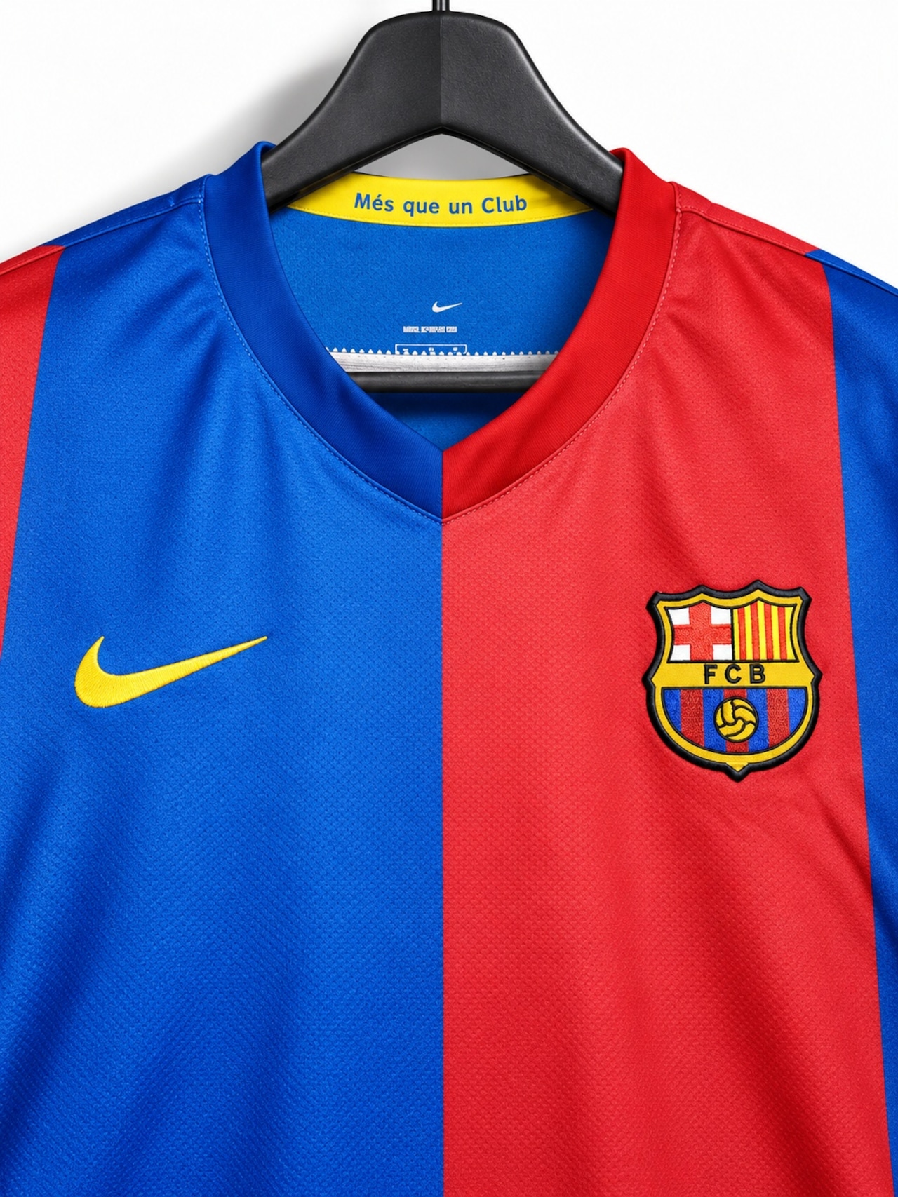 【お取り寄せ】FCバルセロナ ロナウジーニョ 2006-07 ホーム レトロ サッカーユニフォーム（レトロバージョン）