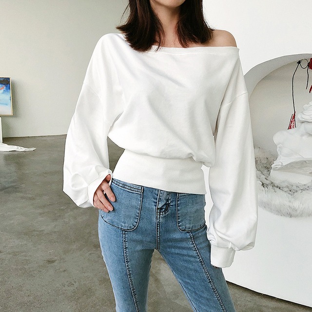 トップス レディース 送料無料 オフショルダー  バックスリット ジッパー アシンメトリー リブ スウェット  トレーナー バルーンスリーブ プルオーバー トレンド リラックス カジュアル スポーティー ダスティカラー くすみカラー モノトーン 白黒 ブラック ホワイト グリーン グレージュ かわいい きれいめ かっこいい おしゃれ 小顔見せ 着瘦せ 無地 女子会 お出かけ デコルテ ドロップショルダー リラックス ゆったり セクシ ー抜け感 こなれ感  ウエストマーク メリハリ ウエストリブ