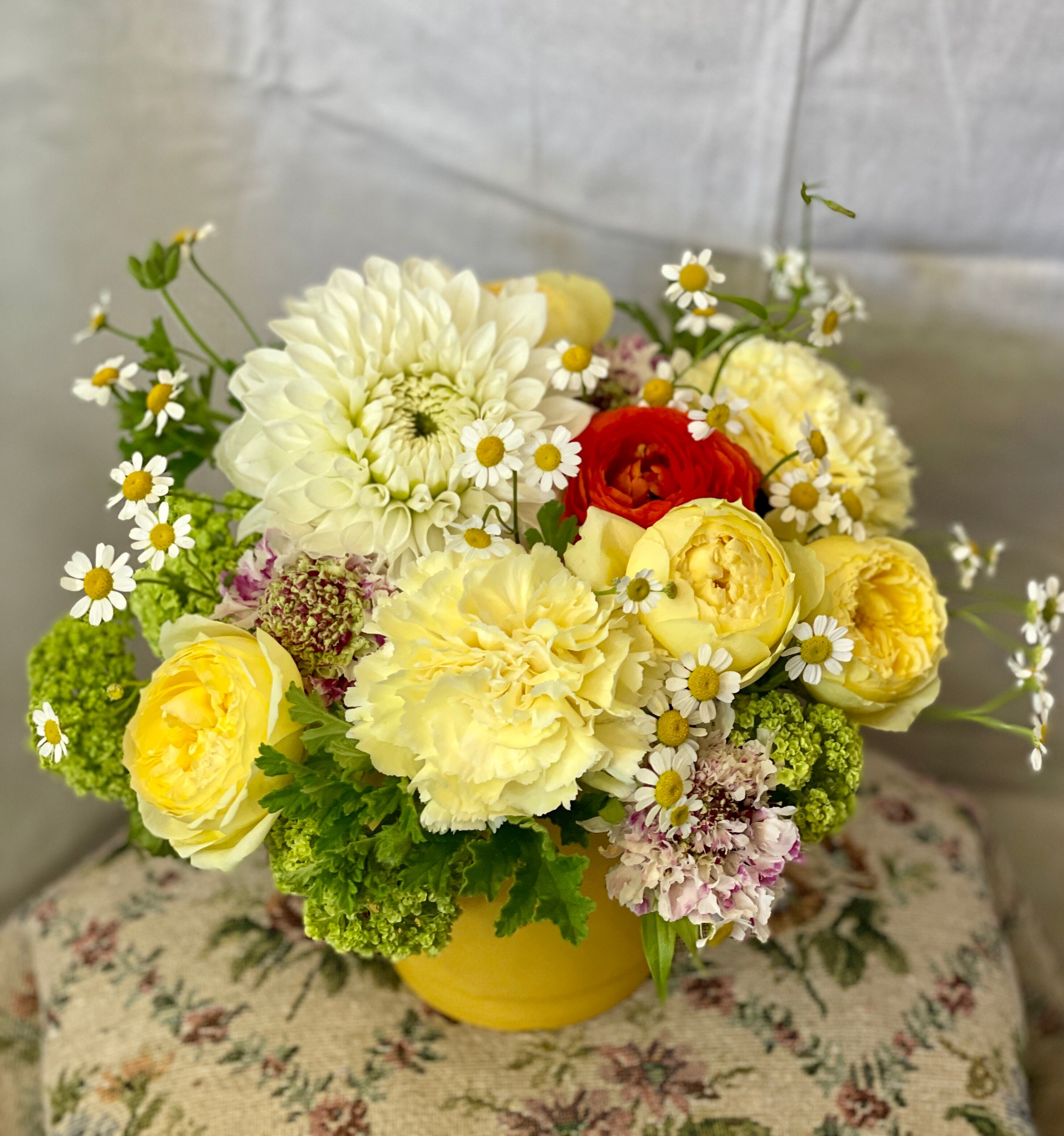 5/11日~12日到着便//thanks flower (S size) //白のダリア   for Mother's Day //