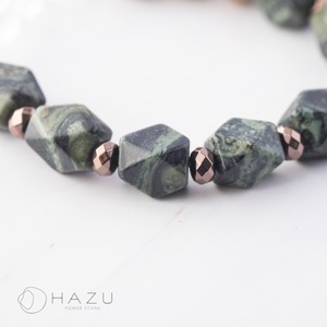 自然感じる生命力と再生力［カンババジャスパー／ヘマタイト／水晶］