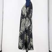 【美品 フラダンス衣装】ブラック ワンピース ドレス プルメリア柄 モンステラ柄 黒 クリーム色 ノースリーブ 袖なし かわいい