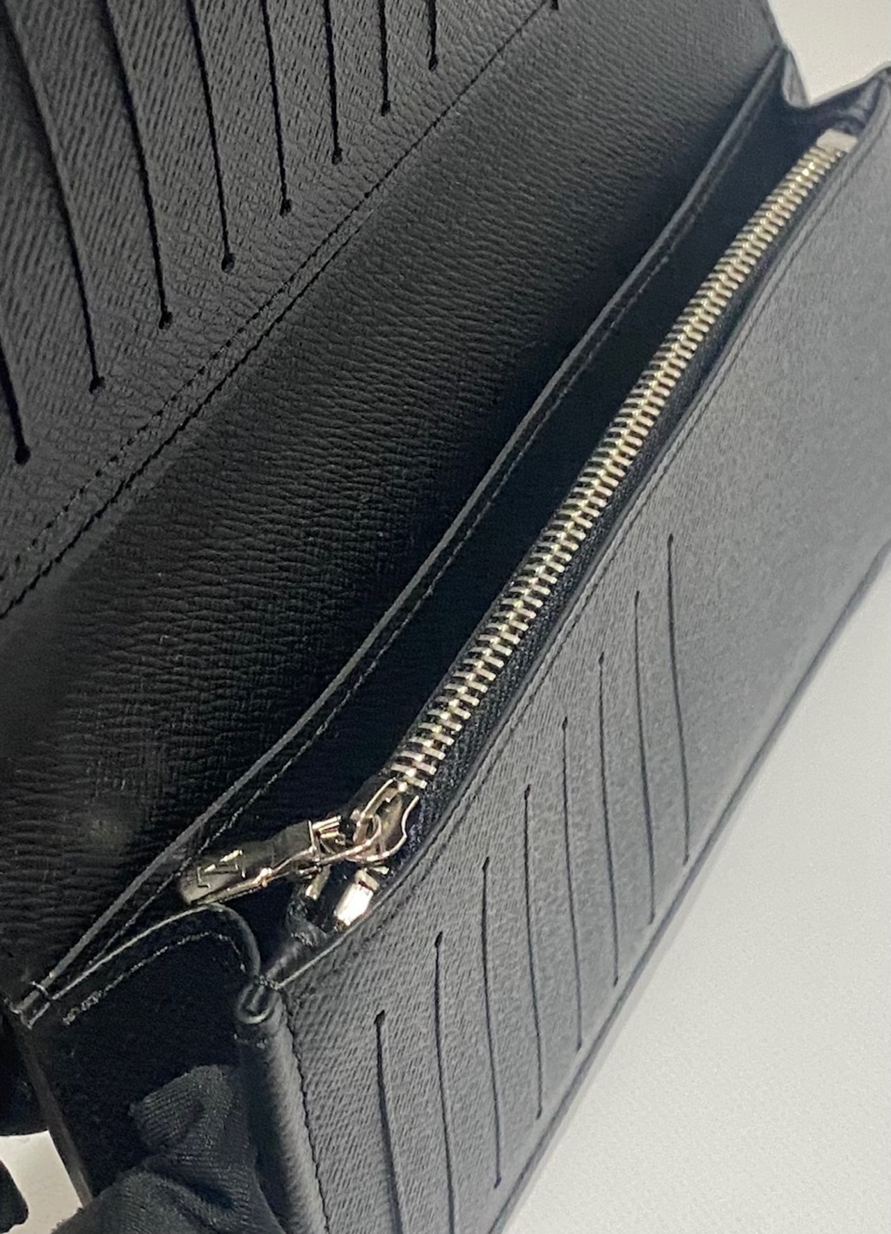 Louis Vuitton ルイヴィトン 長財布 メンズ  M60622 エピ ポルトフォイユ・ブラザ