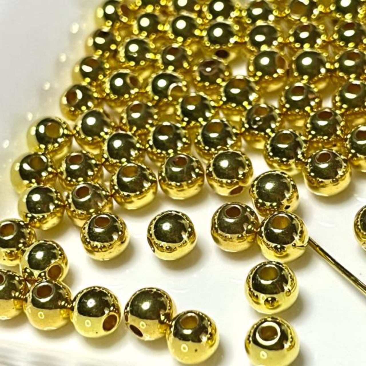 【20個】メタル風ゴールドボールアクリルビーズ/スペーサ ー/CCB