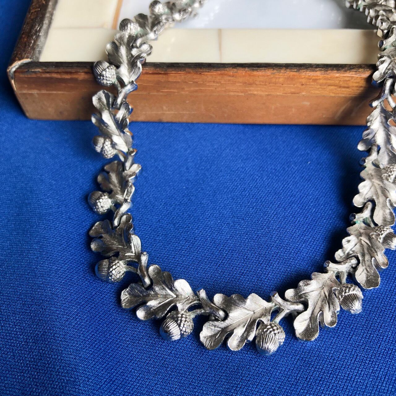 Trifari” silver acorn necklace[n-387] ヴィンテージネックレス | LEO