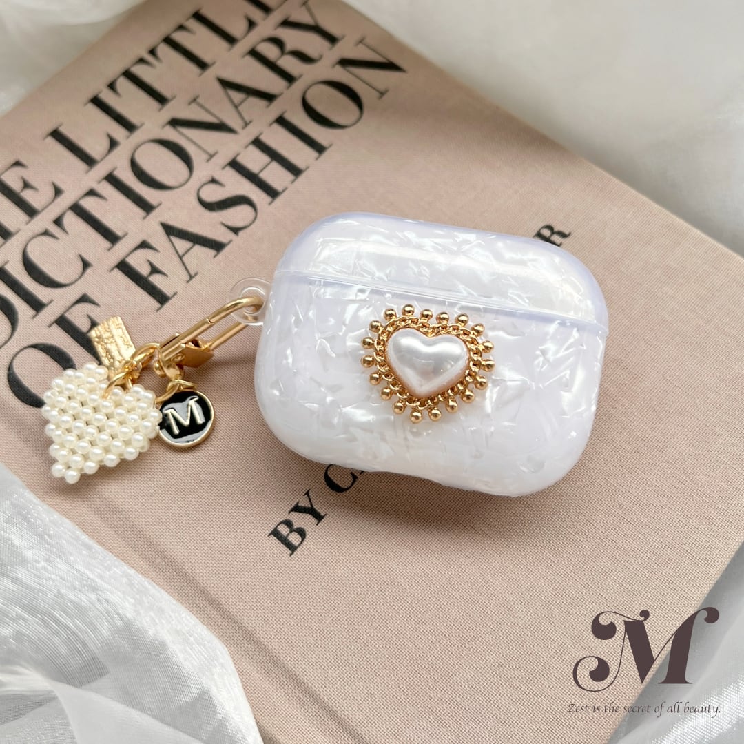 新品★JANE SMITH★カウレザー　ハートケース　AirPodsケース 新品☆JANE SMITH☆カウレザー ハートケース AirPodsケース top.jpg