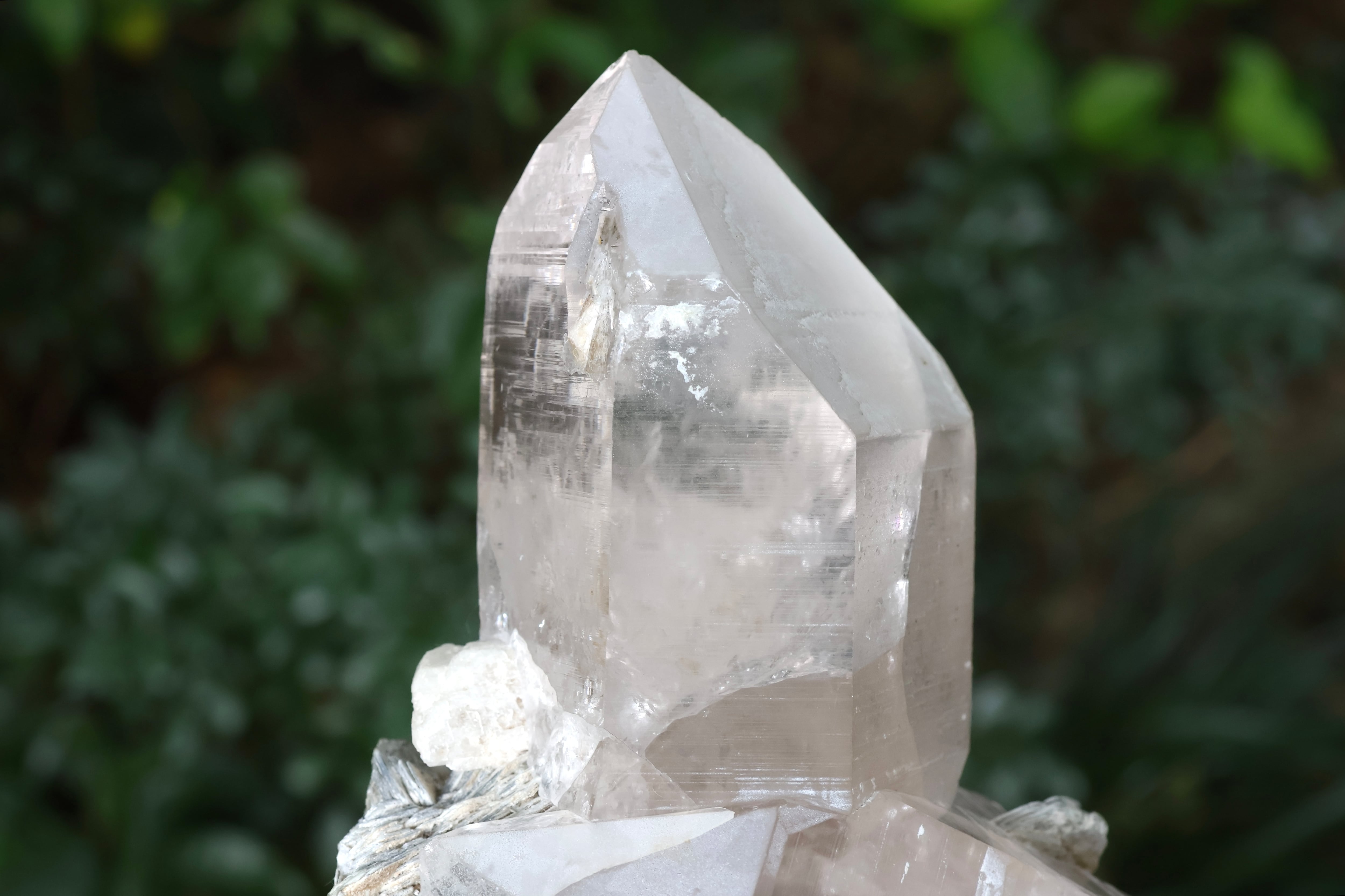 ヒマラヤ水晶 タプレジュン産 虹入り DT | 石垣島の夜光貝アクセサリー