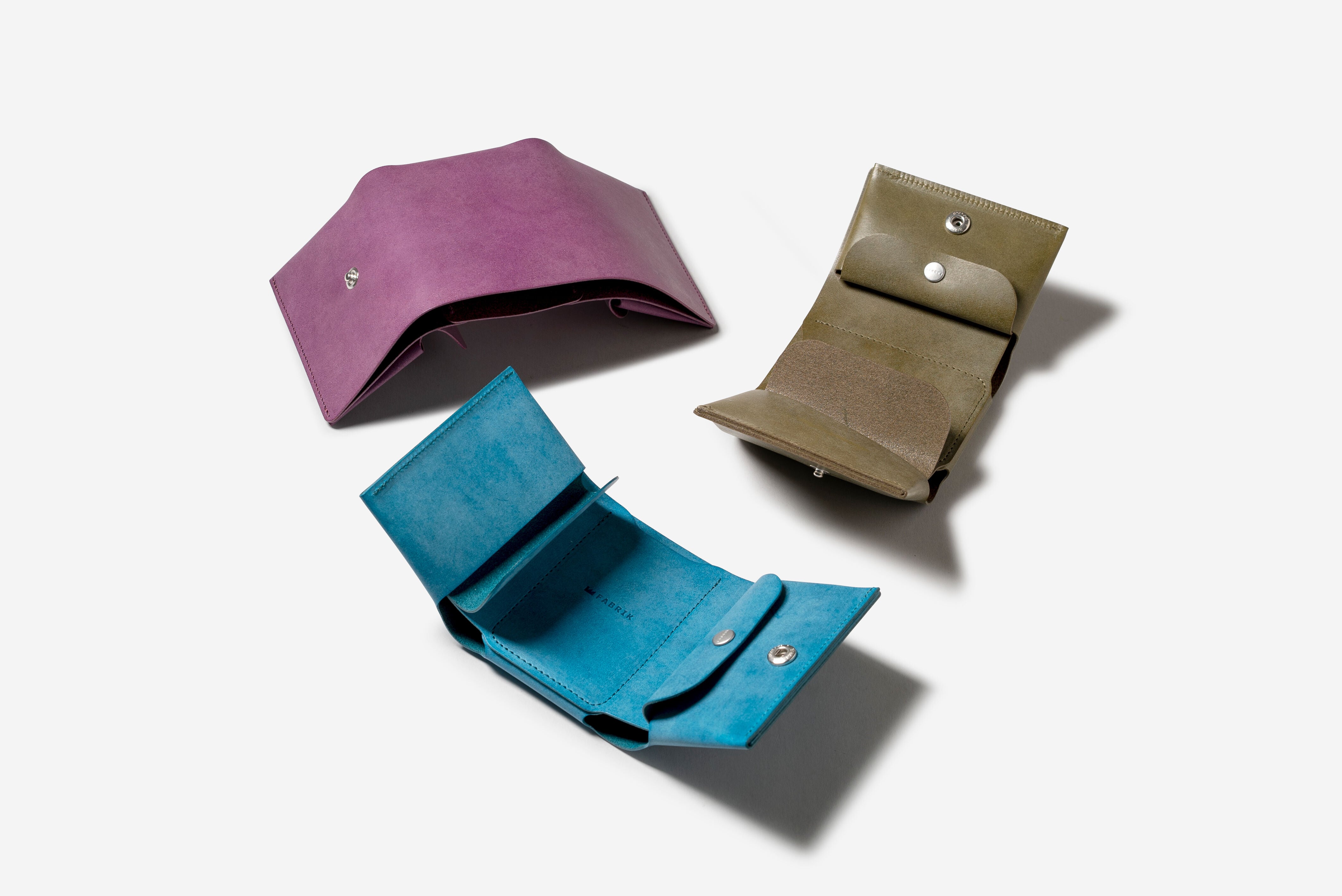FABRIK ファブリック　コンパクト財布 TRI-FOLD WALLET ファブリック しっかり入ってコンパクトな財布 TRI-FOLD WALLET 財布