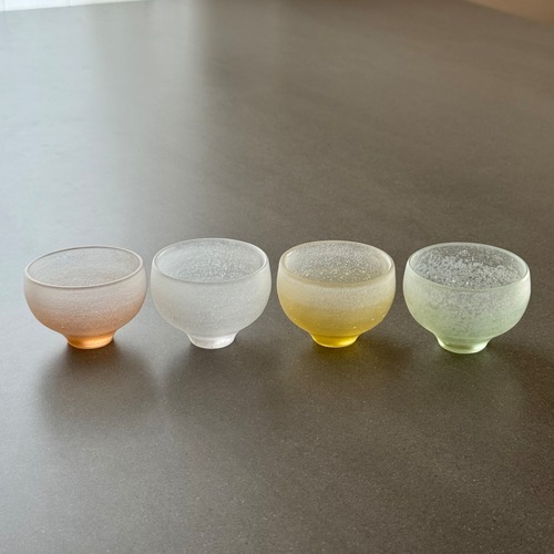 山田 春美 　蕾のうつわ