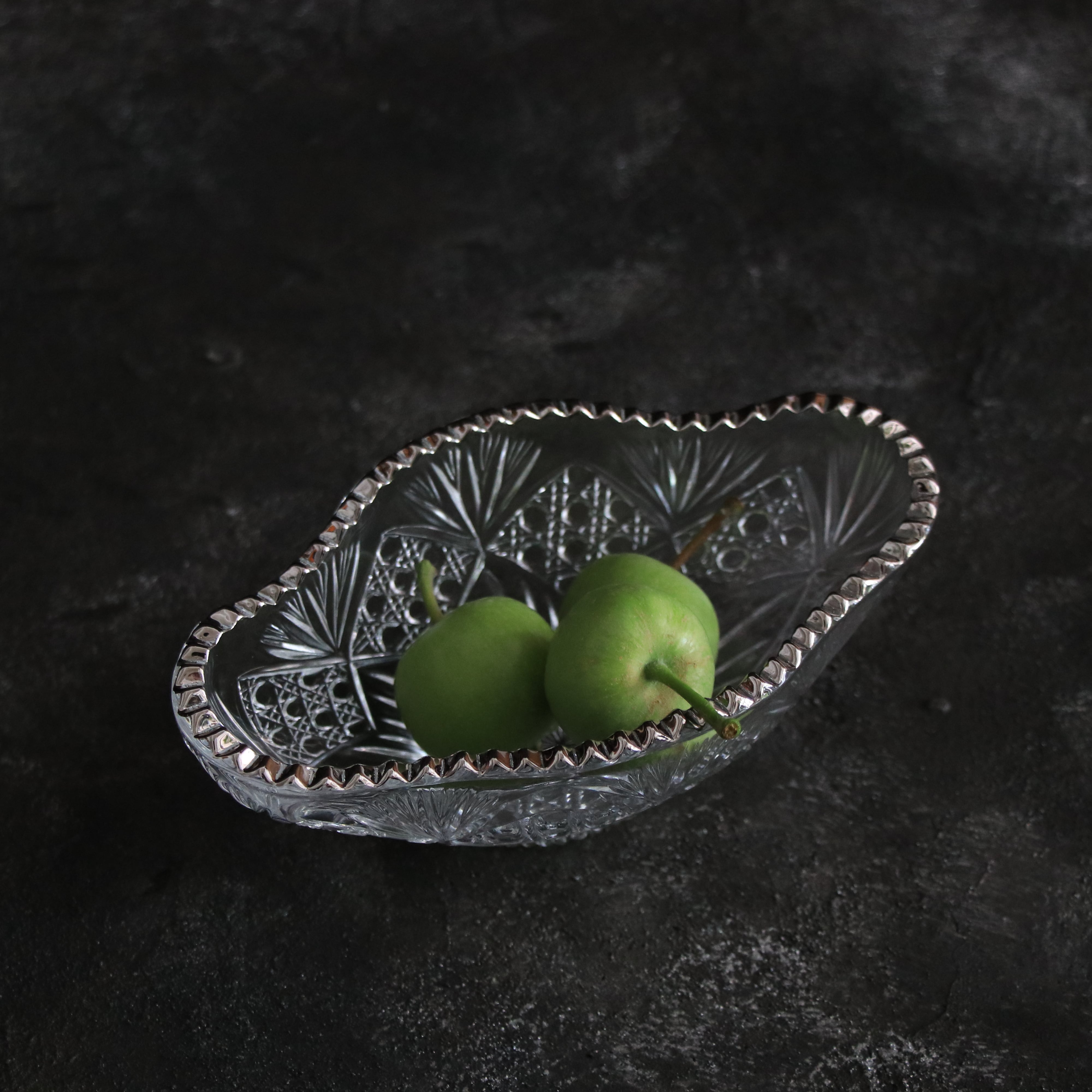 ガラス舟形向付 プラチナ縁 | 芦屋貴兆陶家 online shop