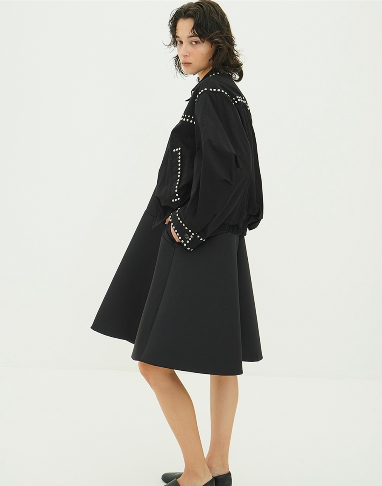 CLANE W COLOR STUDDED DRIZZLER JACKET 2色展開