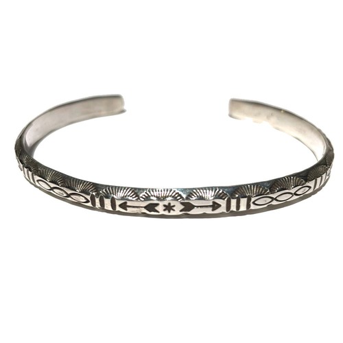 [ERICK A NICOLAS BEGAY] Navajo Fred Harvey Style Silver Bangle Half Moon Stamp