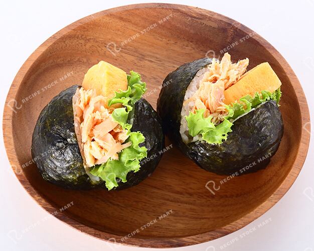 TM_A_0010_B_鮭と卵焼きのぱっかんおにぎり | Recipe Stock Mart