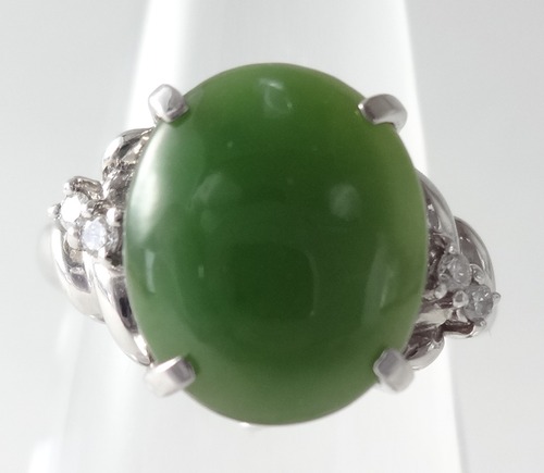 【完売しました】翡翠 ジェイダイト ダイヤモンドリング プラチナ