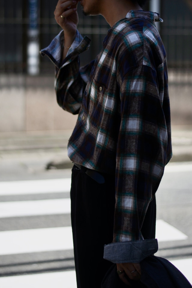 blackbird / cut off collar shirt (check Green)