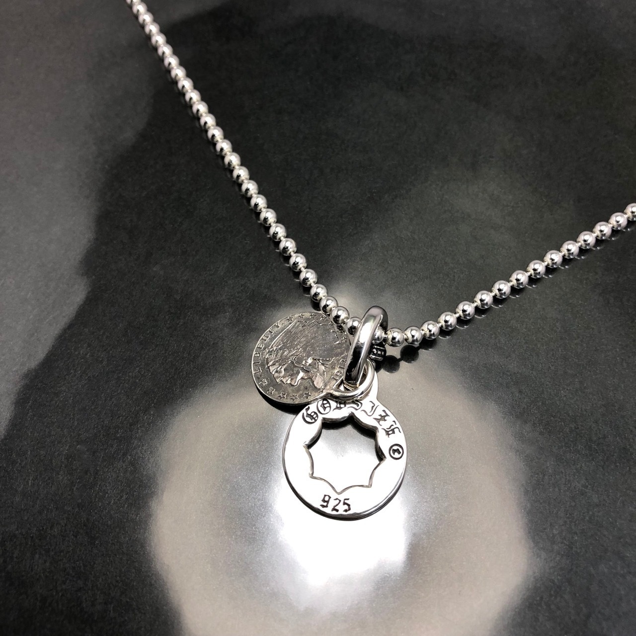 CUT OUT FLOWER with COIN PENDANT / フラワープレート＆コインペンダント