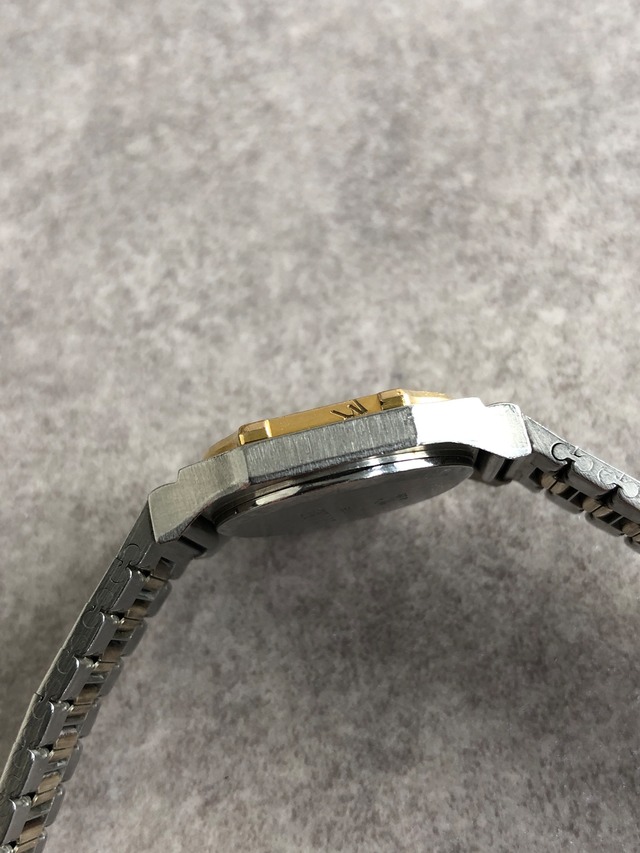 CELINE セリーヌ 腕時計 シルバー×ゴールド ローマ文字 ステンレススチール 2245 vintage ヴィンテージ オールド d4racx