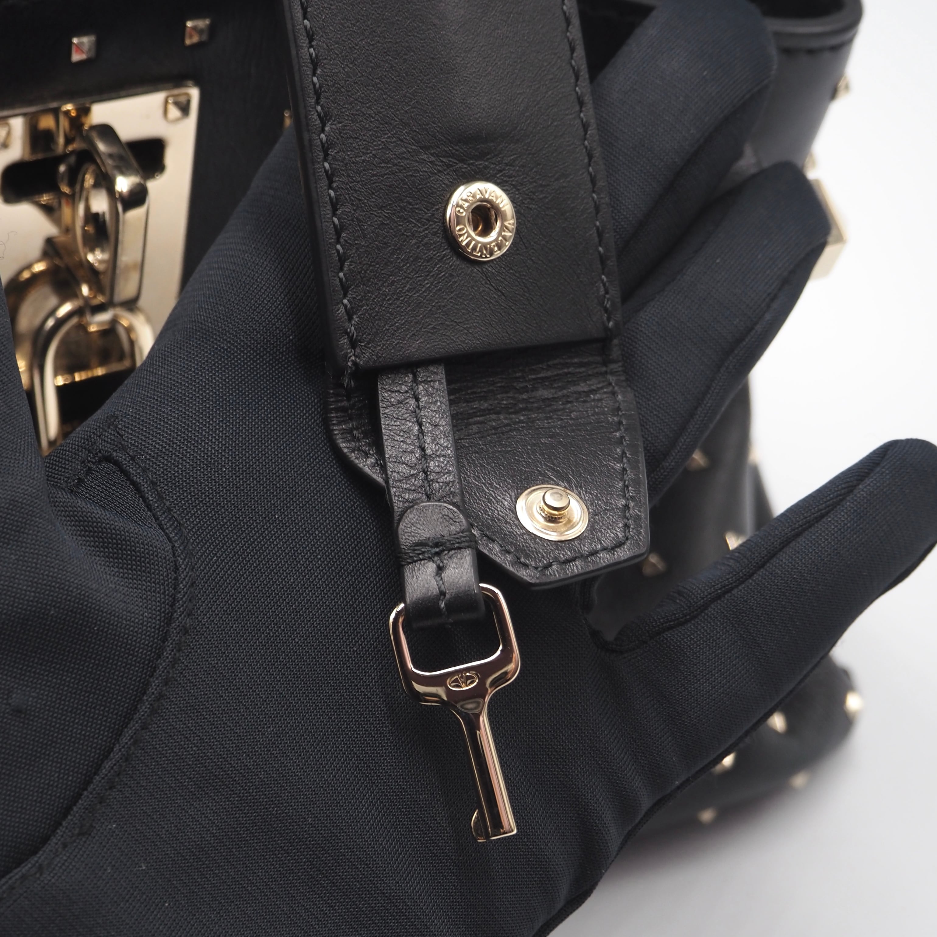 VALENTINO ガラヴァーニ ジョイロック ショルダーバッグ ハンドバッグ