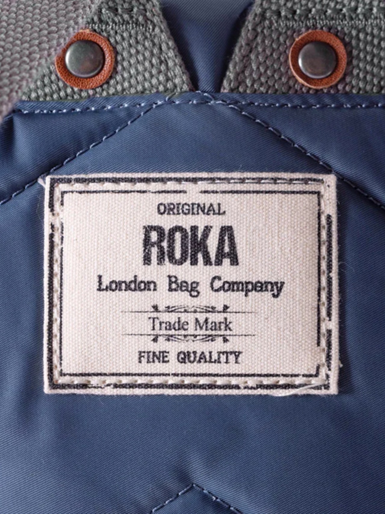 ROKA「Bantry B（Medium）Nylon Airforce（軽量リュック）」ー 送料無料