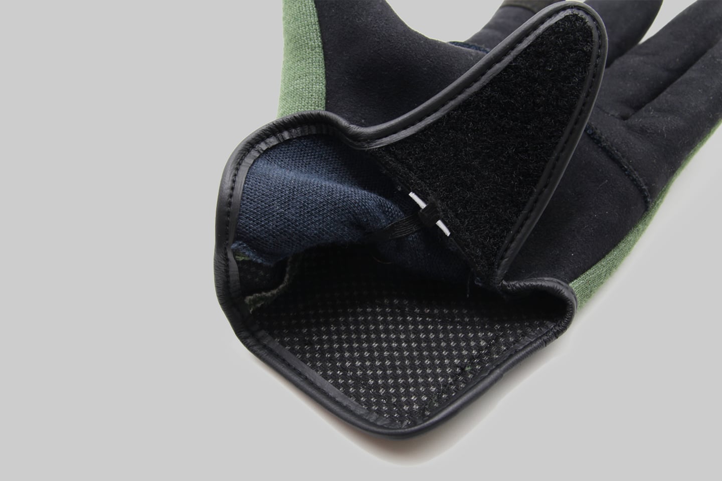 Wearable Protector Glove【NAVY】 | 株式会社 フジタ ECショップ