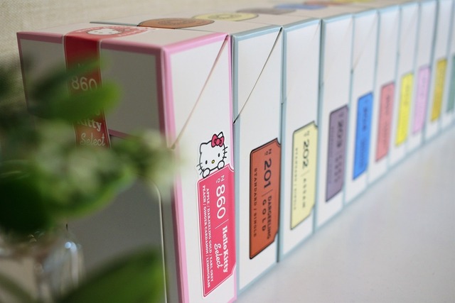 Hello Kitty Select 6本パックコラボアソート