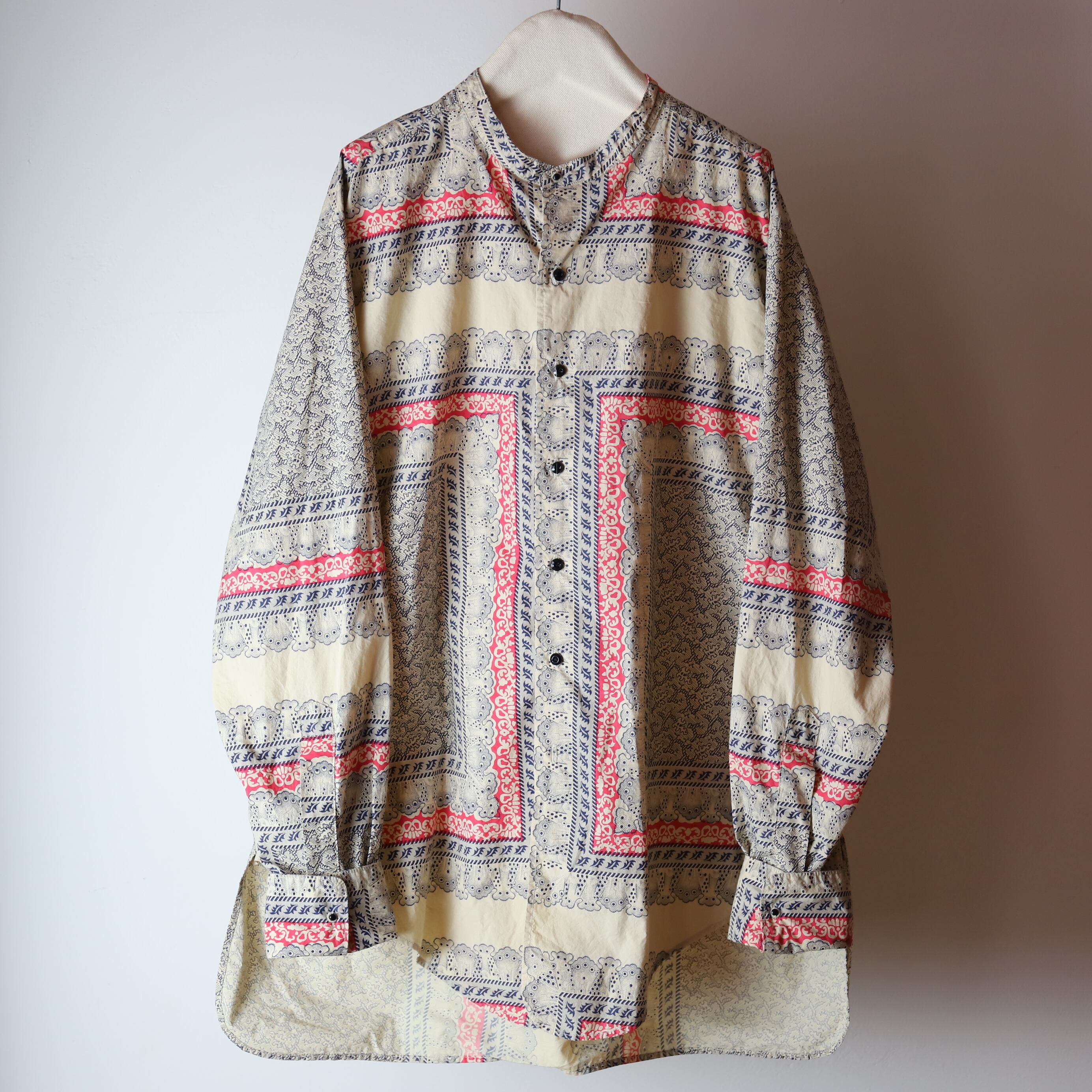 MAATEE&SONS / ELIZABETH SEASILK | TIBETAN MARKET