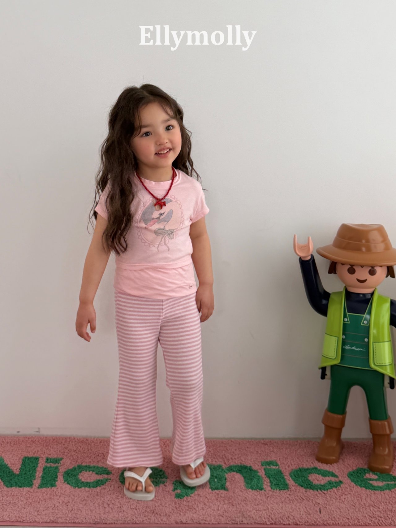 [ELLYMOLLY] Elliswan Tee +fee2 / [엘리몰리] 엘리스완티