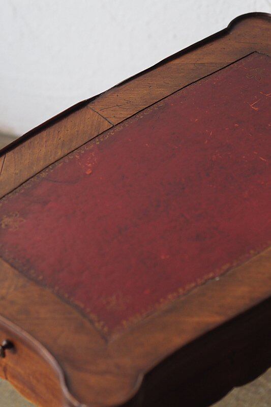 渋い赤色.革天板のサイドテーブル- leather top side table