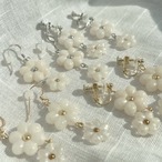 軽量アクセ 揺れる ダブルフラワー ピアス／イヤリング｜ピンク｜サムネイル1