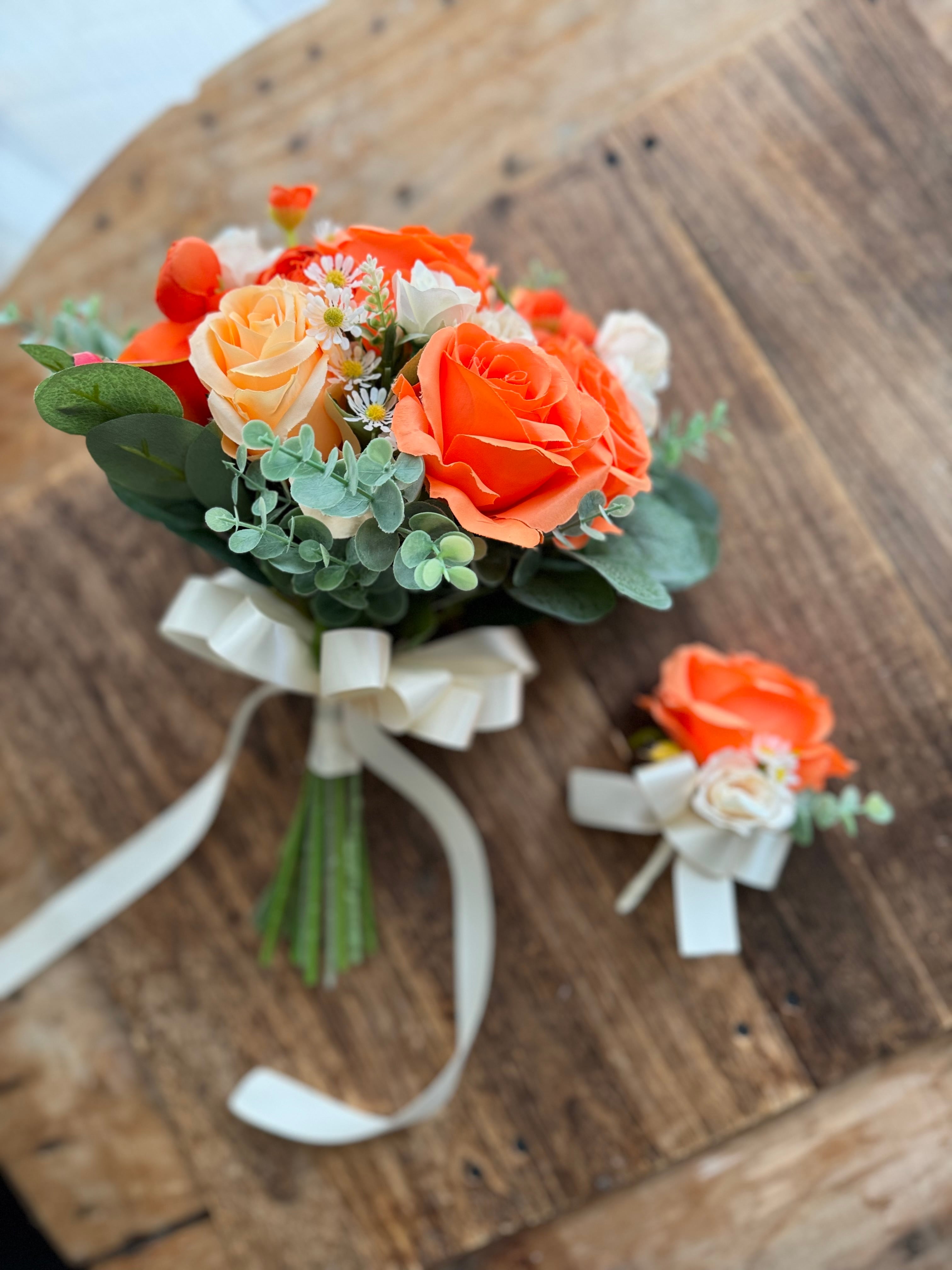 濃いオレンジクラッチブーケ☆ | houkiboshi