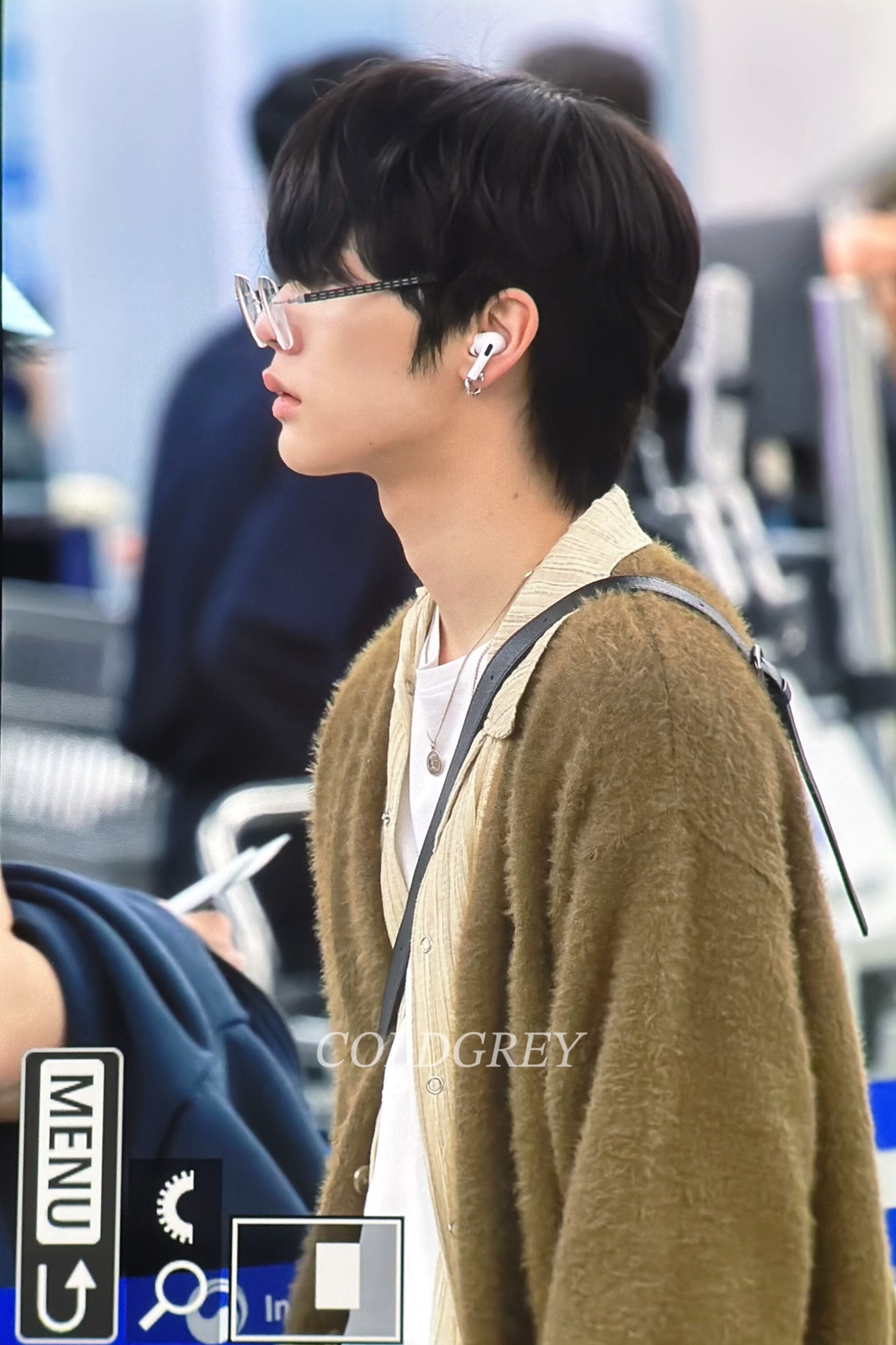 ☆BOYNEXTDOOR テサン 着用！！【MMLG】MENDED PLAY CARDIGAN (BROWN